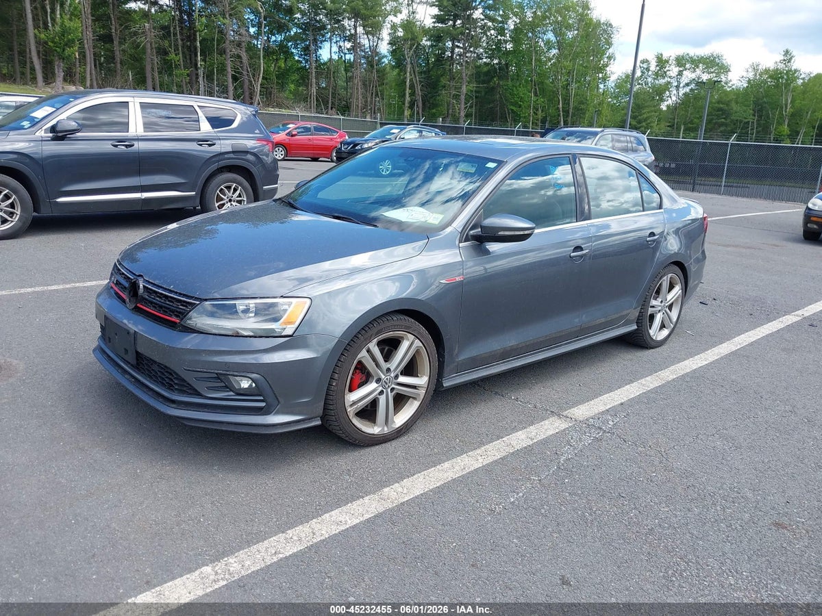 2016 VOLKSWAGEN JETTA 2.0T GLI SE — снимка 2