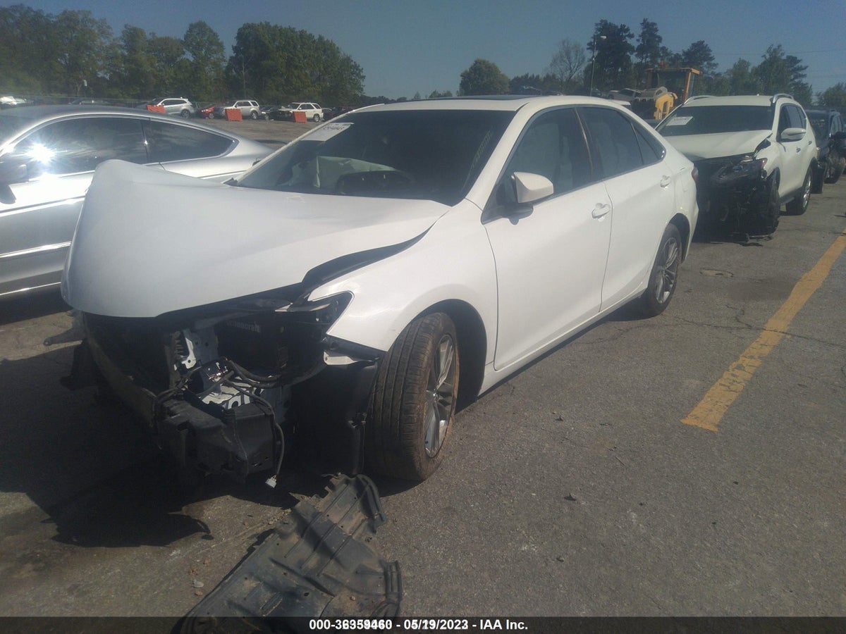 2016 TOYOTA CAMRY SE — снимка 2