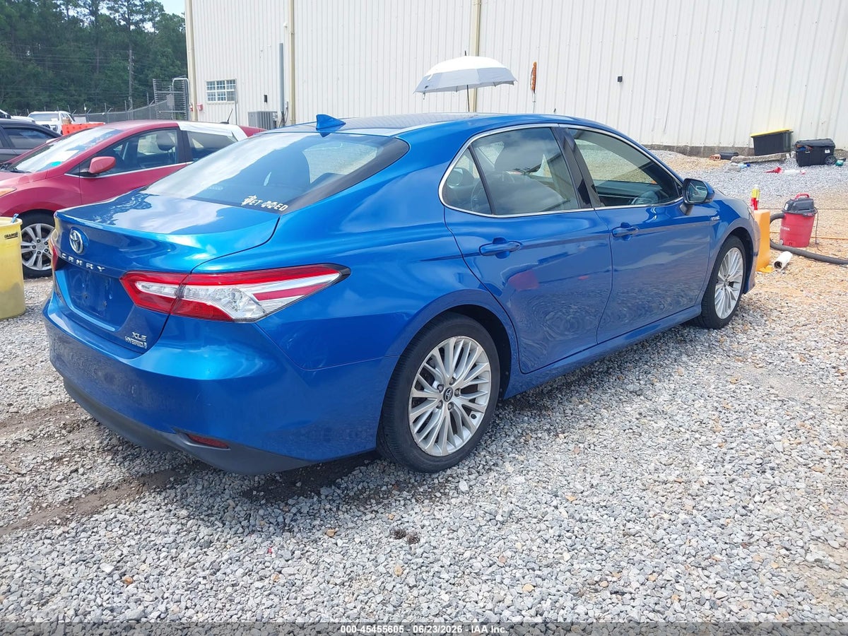 2019 TOYOTA CAMRY HYBRID XLE — снимка 4