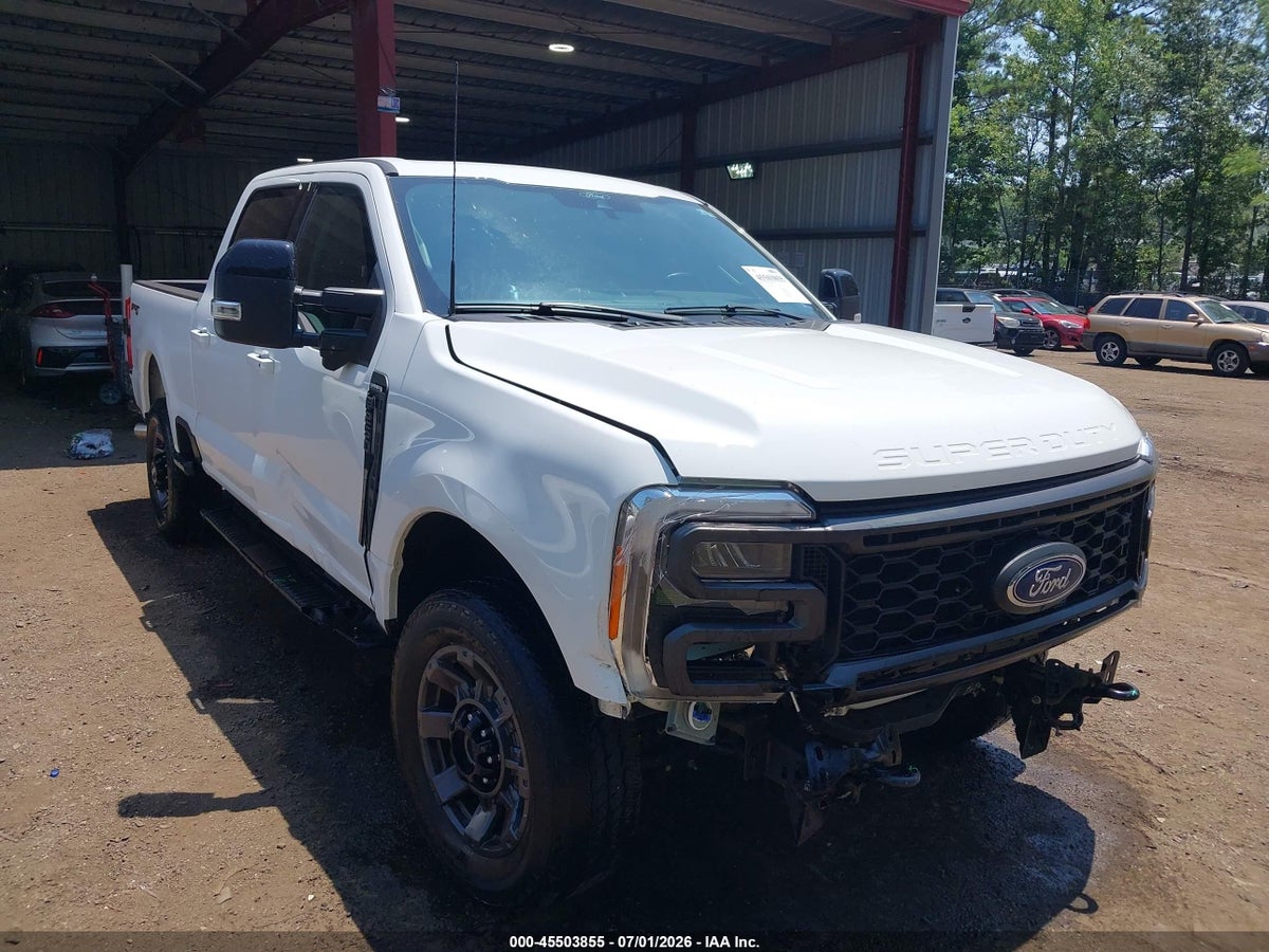2024 FORD F-250 LARIAT