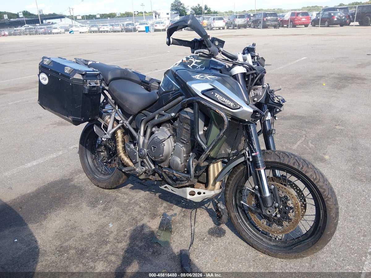 2018 TRIUMPH MOTORCYCLE EXPLORER XCX