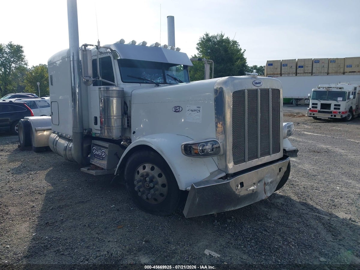2014 PETERBILT 389