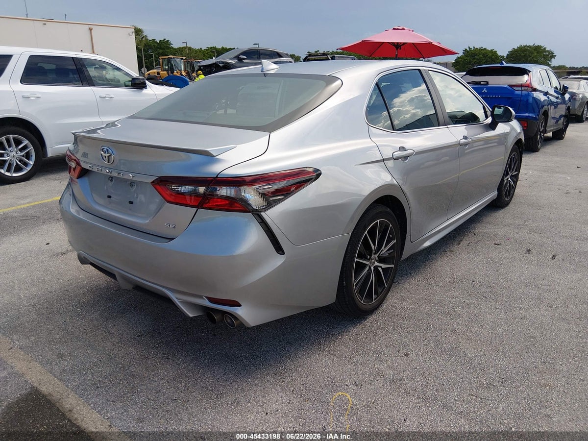 2024 TOYOTA CAMRY SE — снимка 4