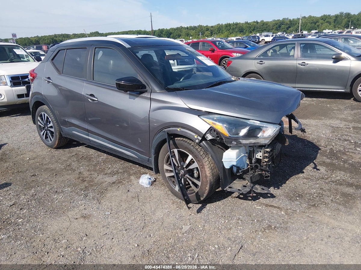 2018 NISSAN KICKS SR