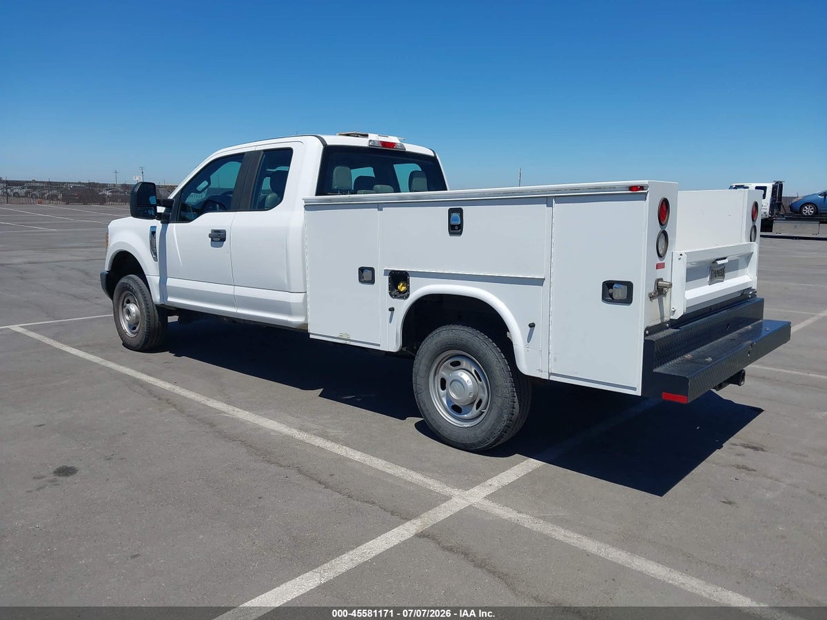 2017 FORD F-250 XL — снимка 3
