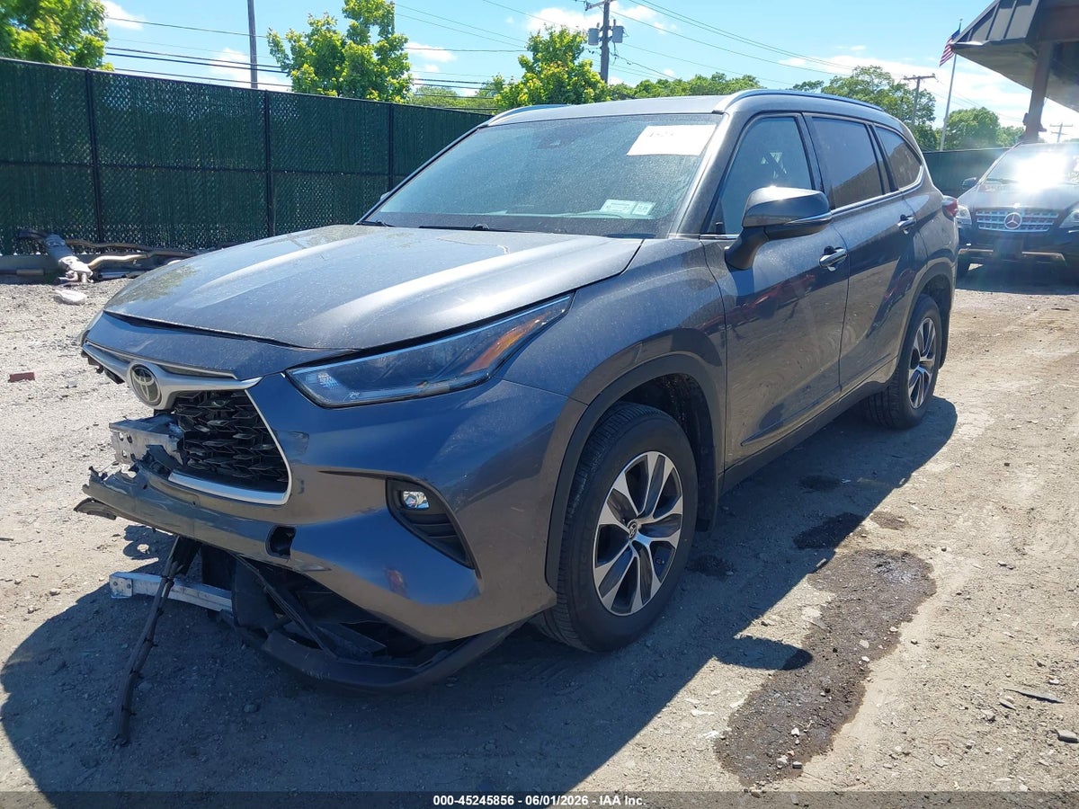2021 TOYOTA HIGHLANDER XLE — снимка 2