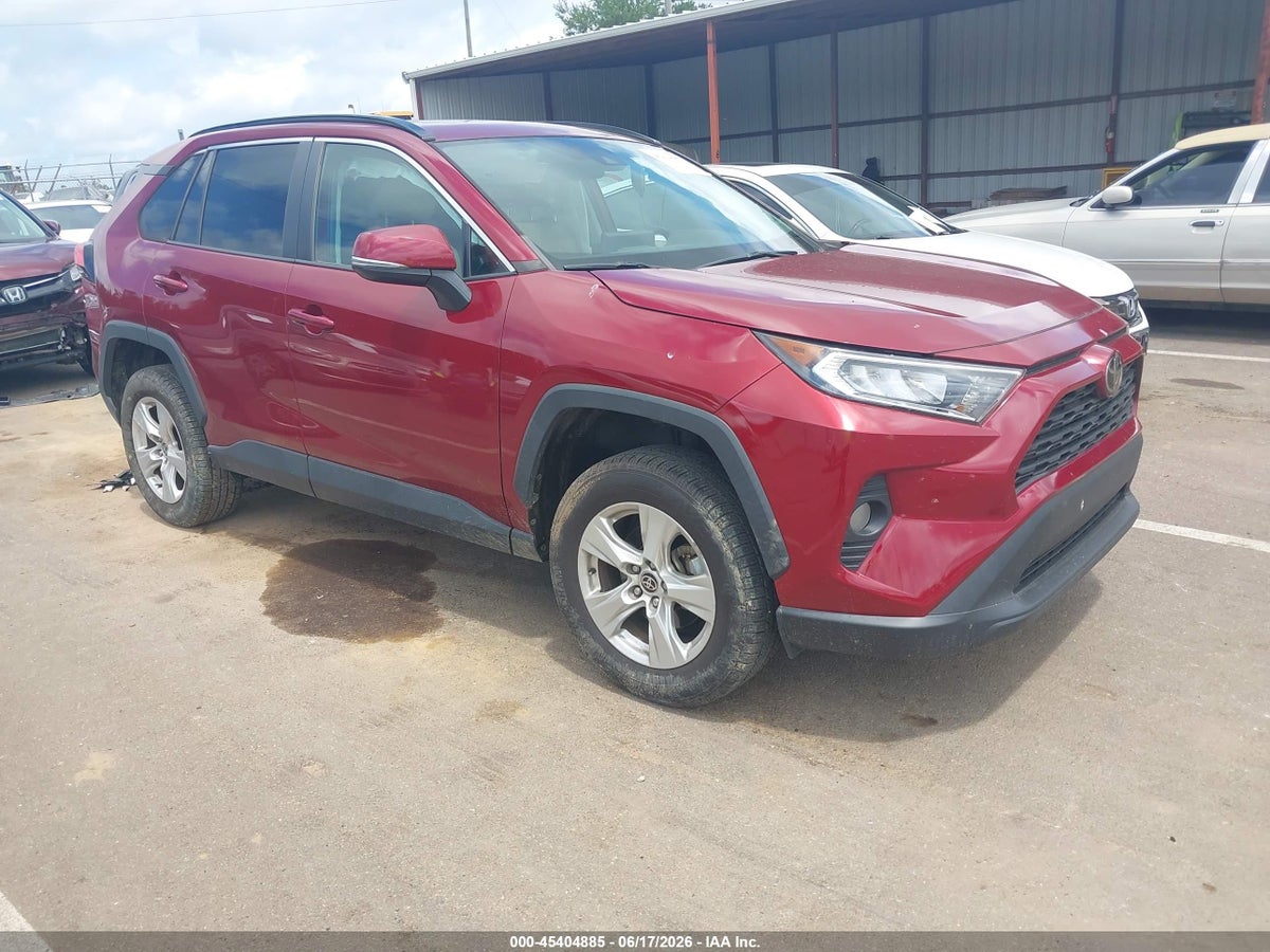 2021 TOYOTA RAV4 XLE