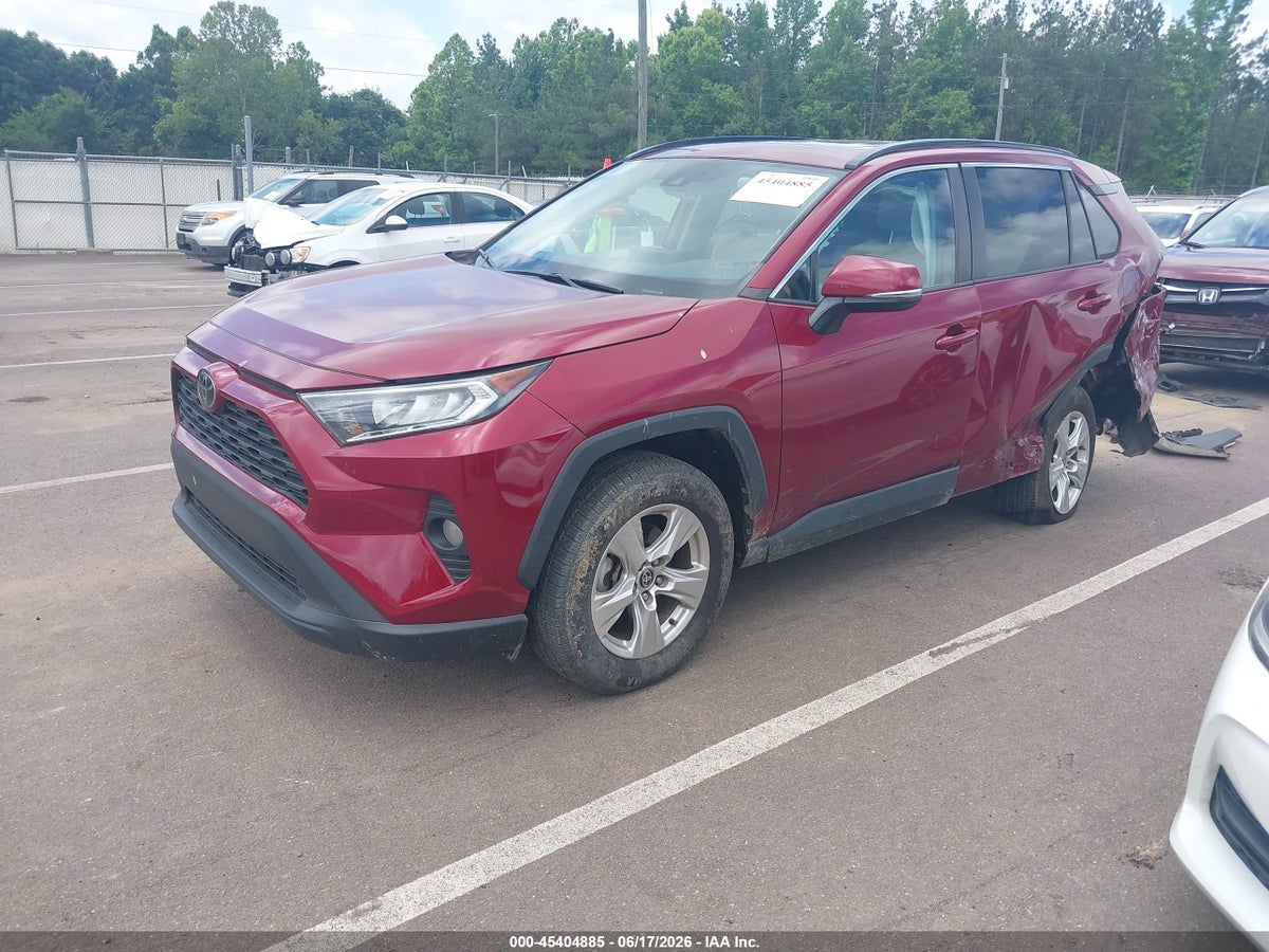 2021 TOYOTA RAV4 XLE — снимка 2