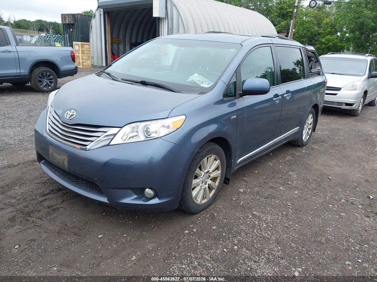 2017 TOYOTA SIENNA XLE PREMIUM 7 PASSENGER — снимка 2
