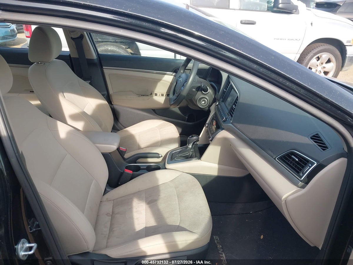 2017 HYUNDAI ELANTRA SE — снимка 5