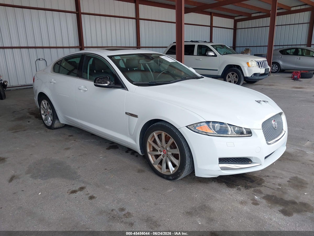 2014 JAGUAR XF I4 T