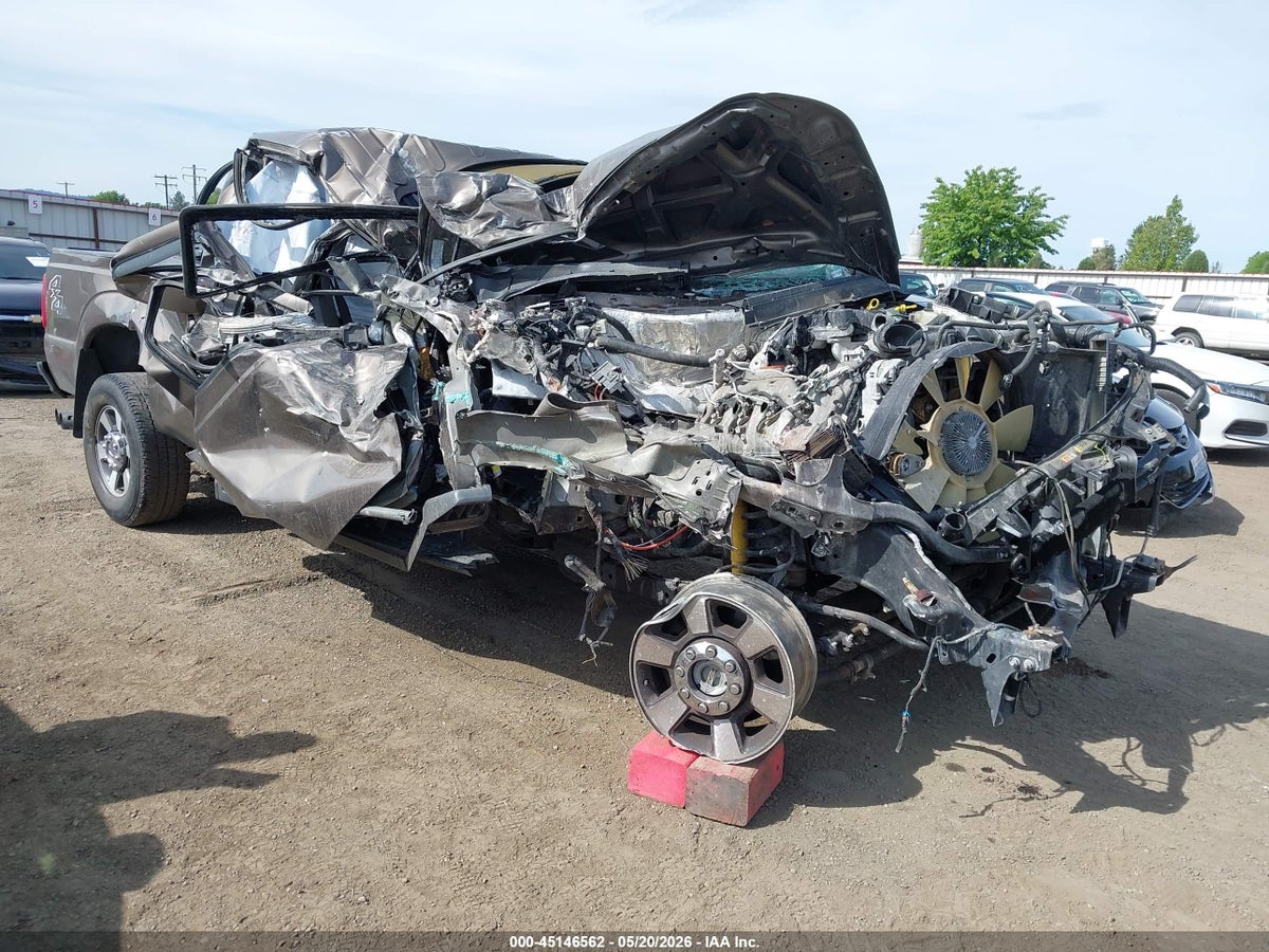 2015 FORD F-350 LARIAT