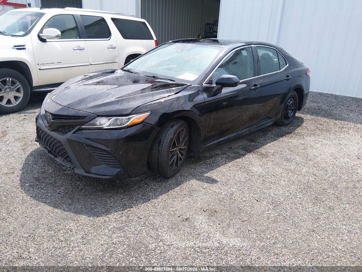 2018 TOYOTA CAMRY SE — снимка 2