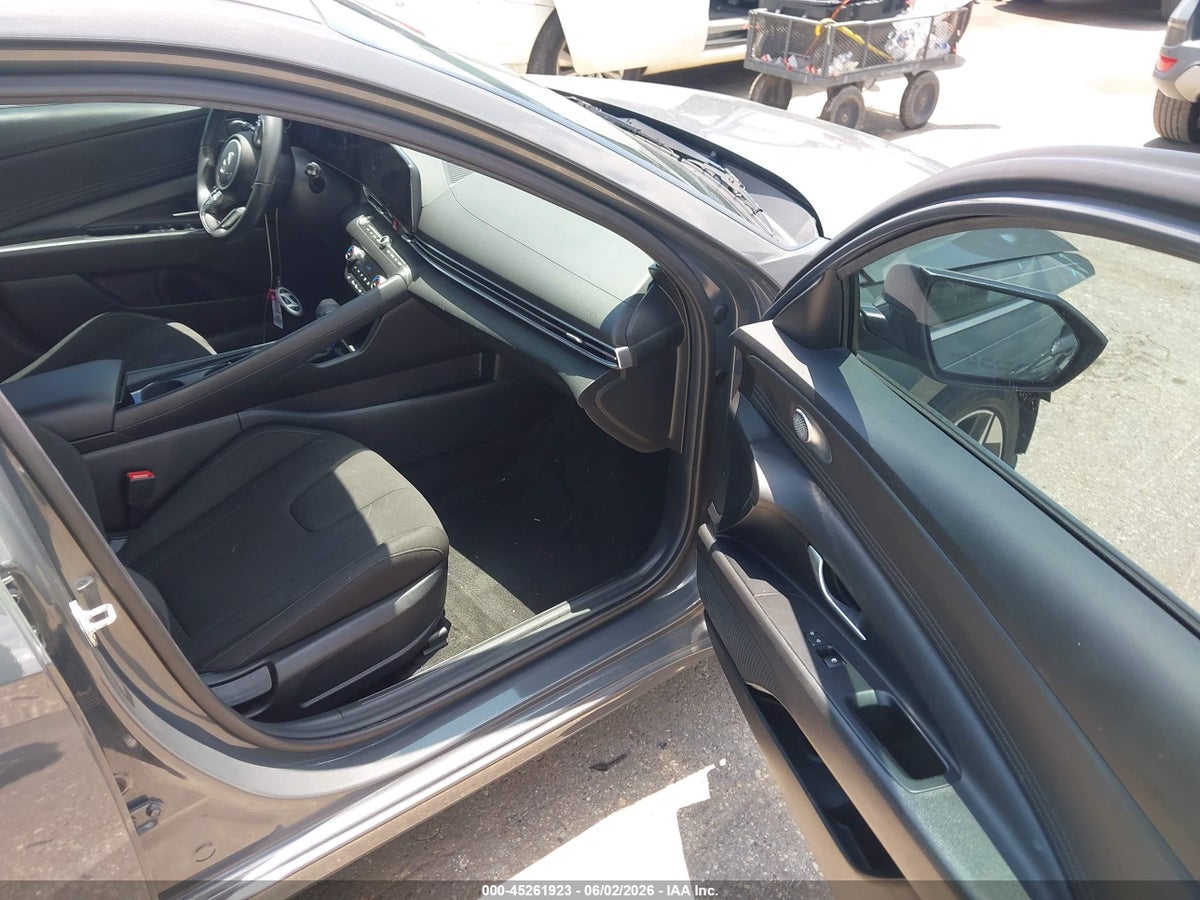 2024 HYUNDAI ELANTRA SEL — снимка 5