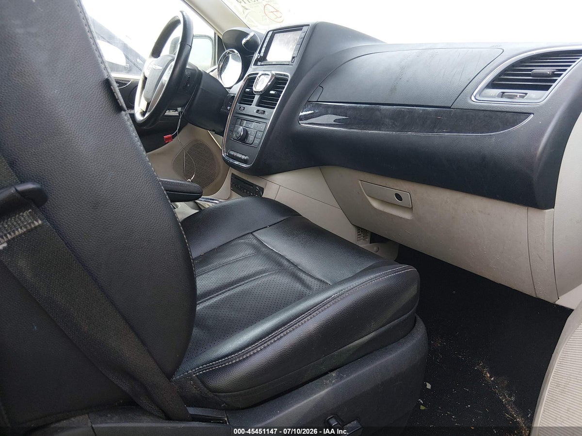 2013 CHRYSLER TOWN & COUNTRY TOURING-L — снимка 5