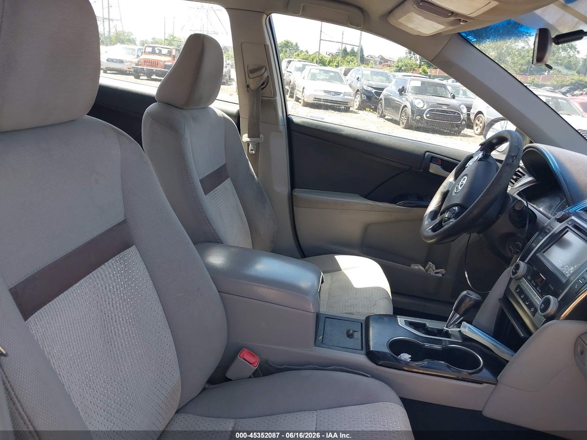 2014 TOYOTA CAMRY LE — снимка 5