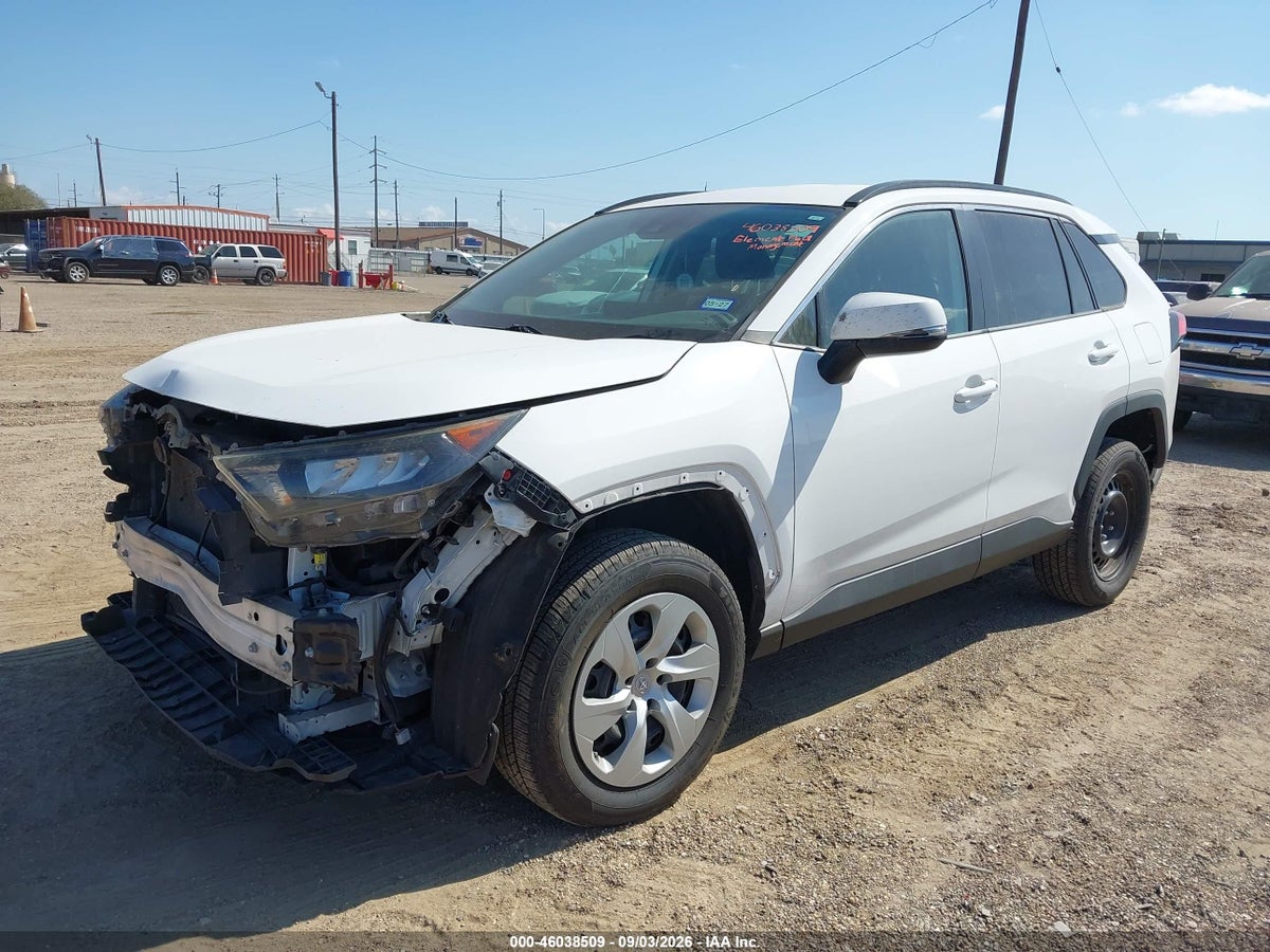 2020 TOYOTA RAV4 LE — снимка 2