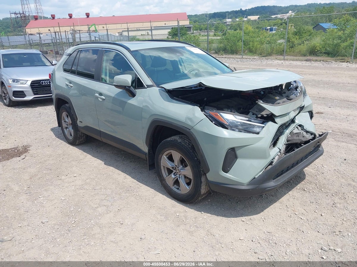 2023 TOYOTA RAV4 HYBRID XLE