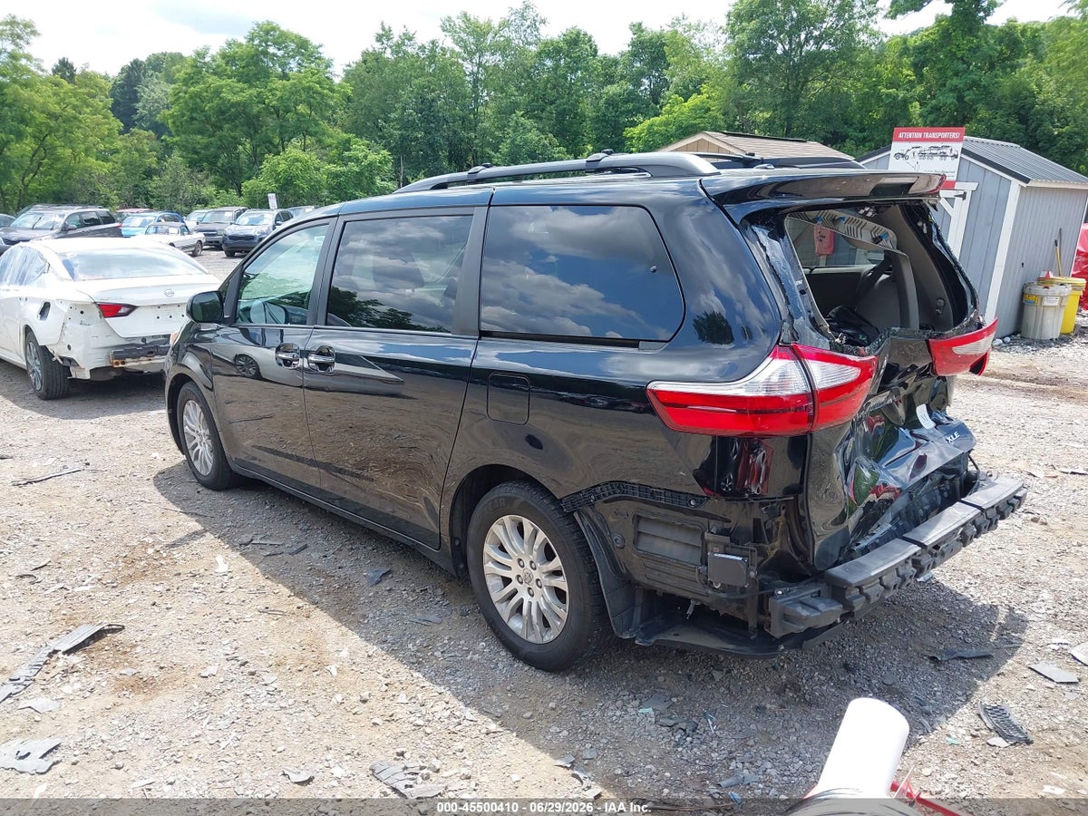 2015 TOYOTA SIENNA XLE 8 PASSENGER — снимка 3