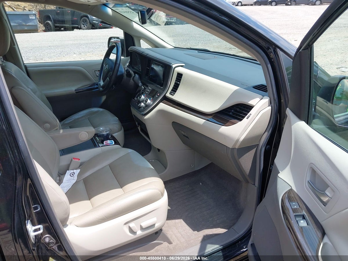 2015 TOYOTA SIENNA XLE 8 PASSENGER — снимка 5