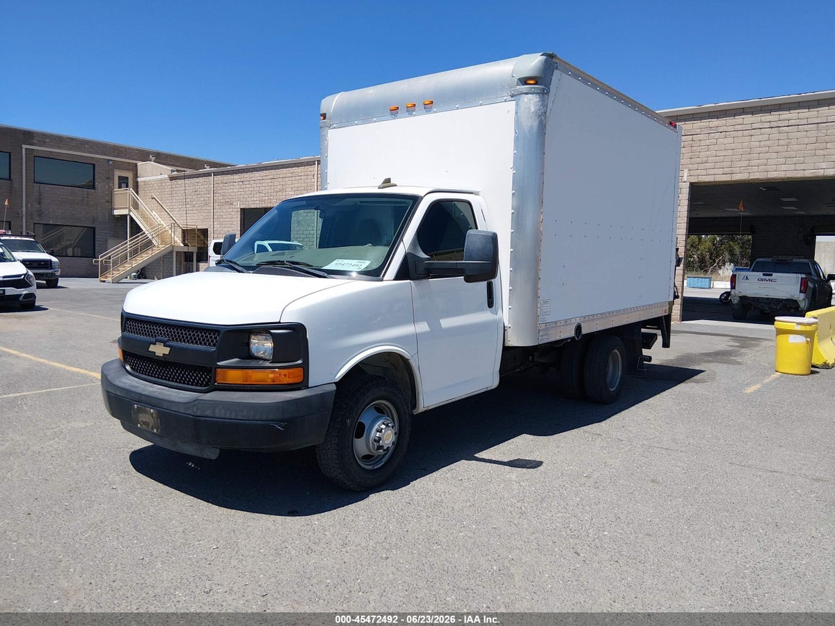 2016 CHEVROLET EXPRESS CUTAWAY 3500 — снимка 2