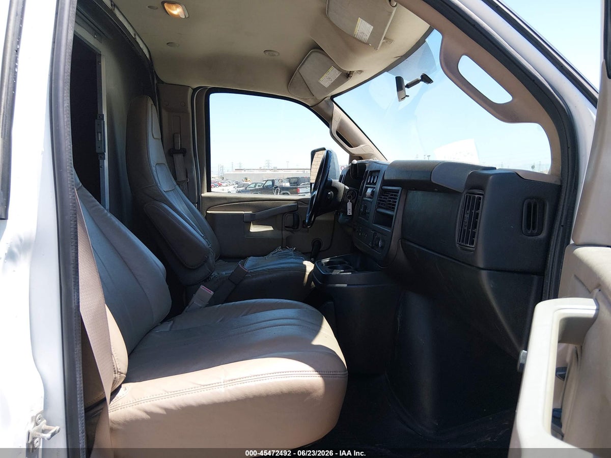2016 CHEVROLET EXPRESS CUTAWAY 3500 — снимка 5