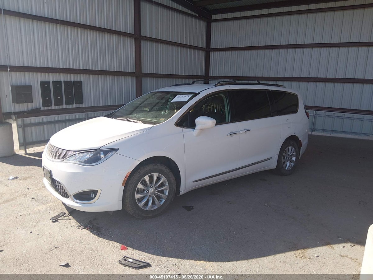 2019 CHRYSLER PACIFICA TOURING L — снимка 2