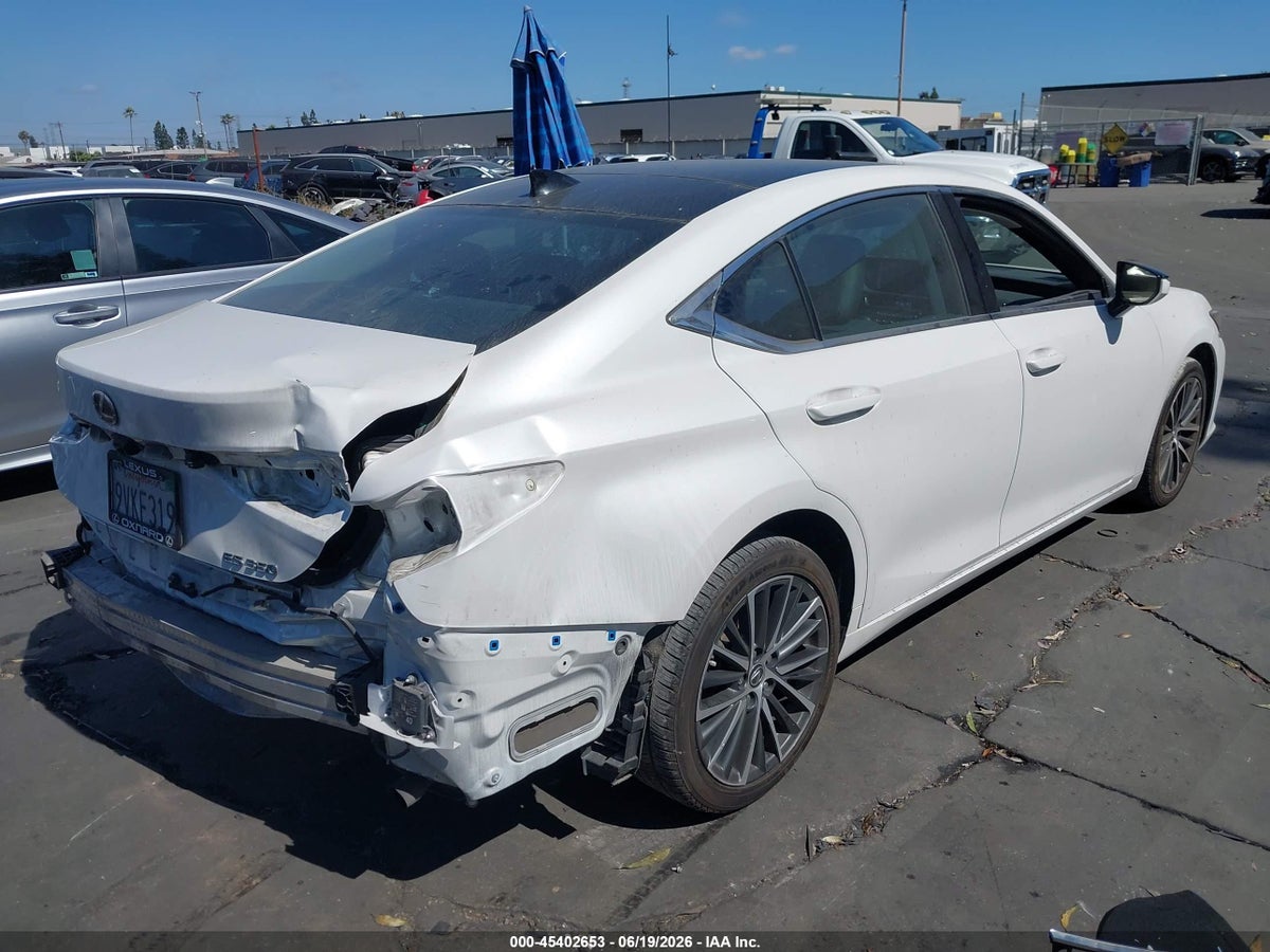 2023 LEXUS ES 350 — снимка 4