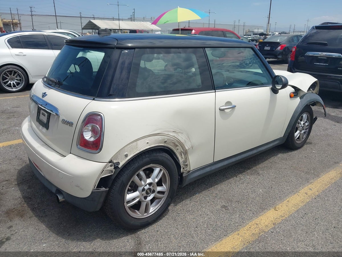 2013 MINI HARDTOP COOPER — снимка 4