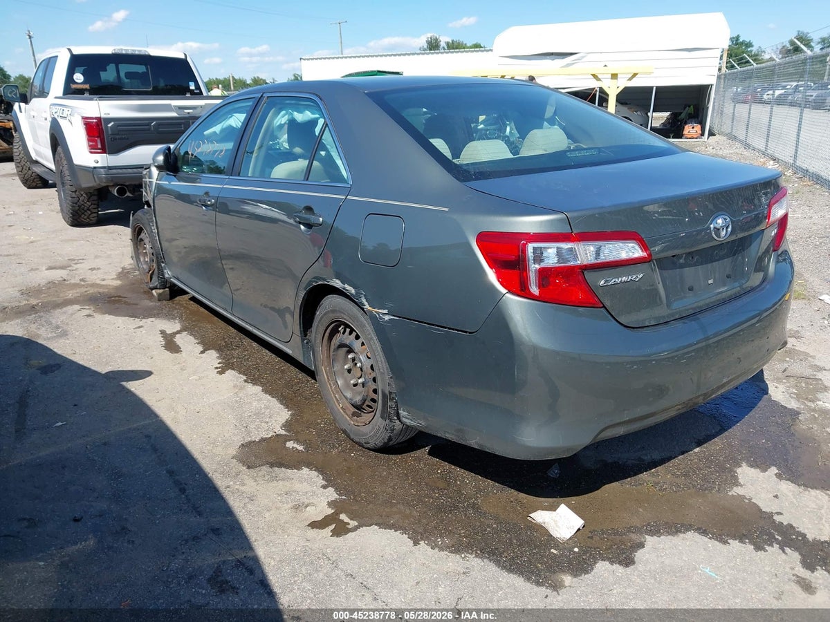 2014 TOYOTA CAMRY LE — снимка 3