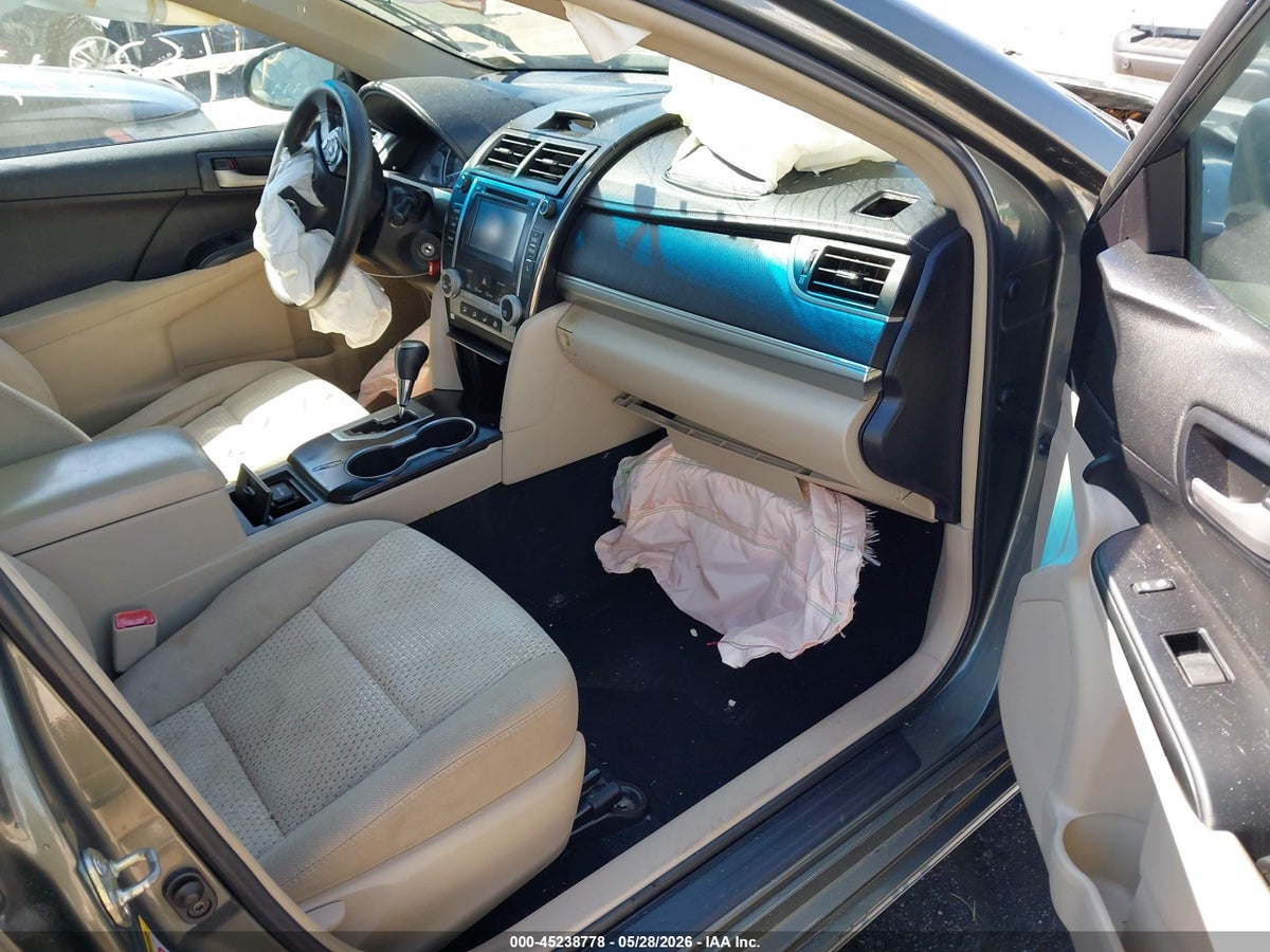 2014 TOYOTA CAMRY LE — снимка 5