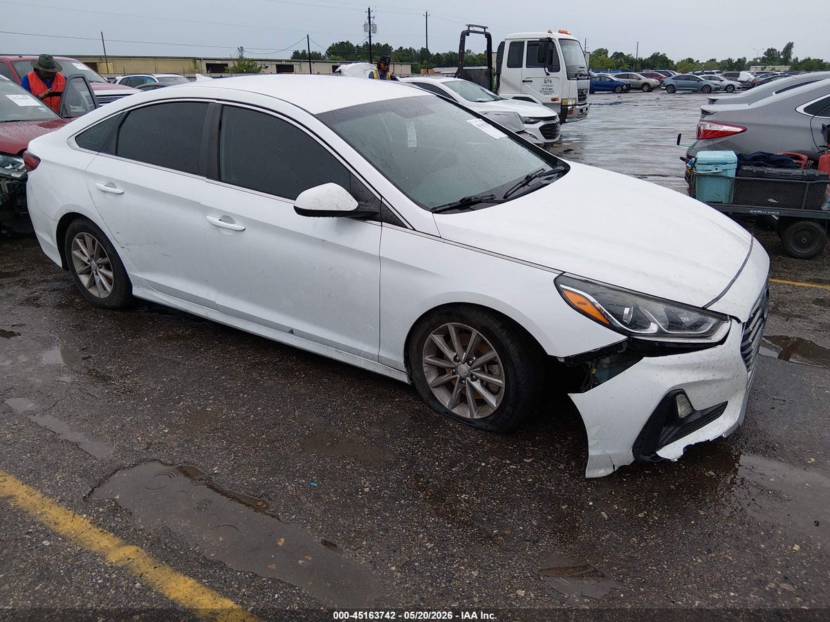 2018 HYUNDAI SONATA SE