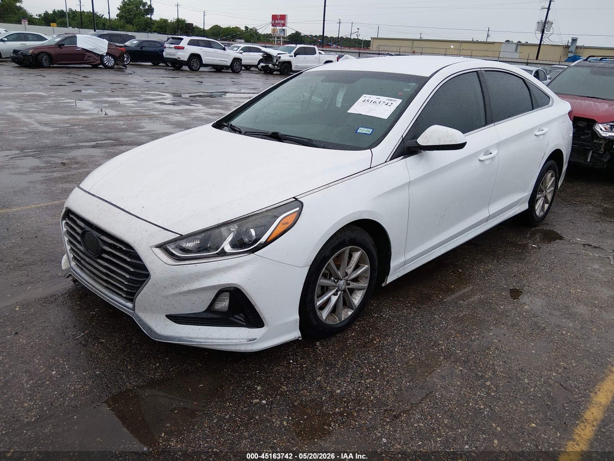 2018 HYUNDAI SONATA SE — снимка 2