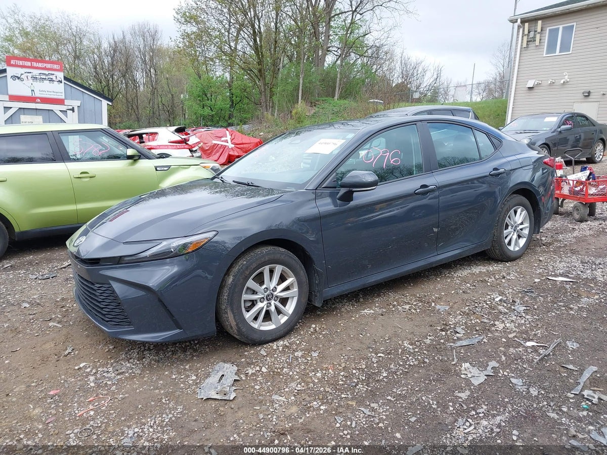2025 TOYOTA CAMRY LE — снимка 2