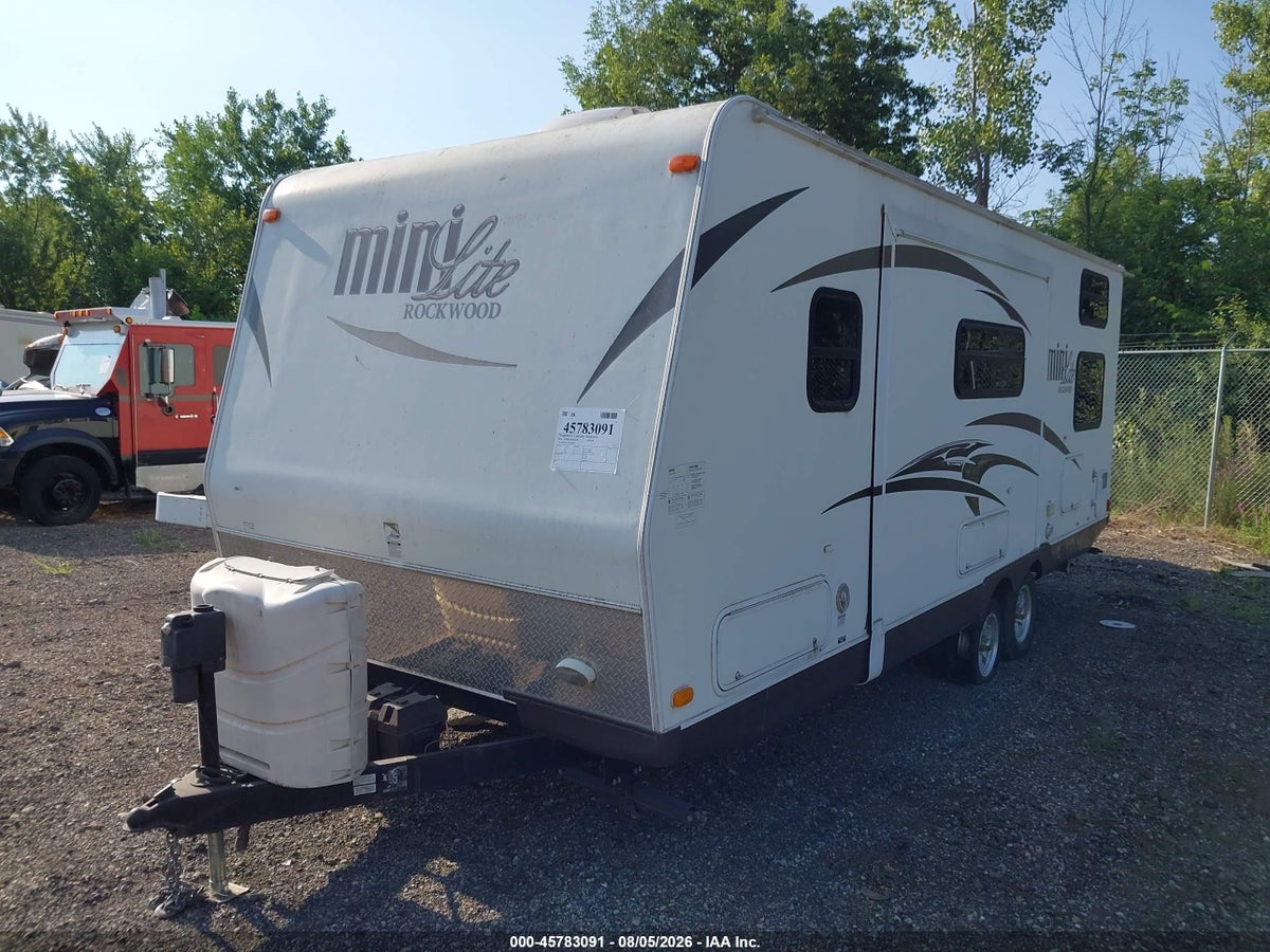 2015 FOREST RIVER MINI LITE ROCKWOOD — снимка 2