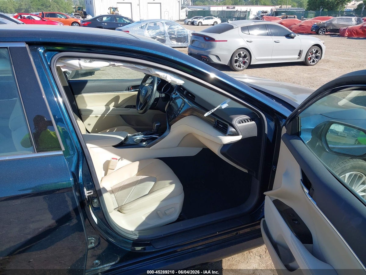 2019 TOYOTA CAMRY XLE — снимка 5