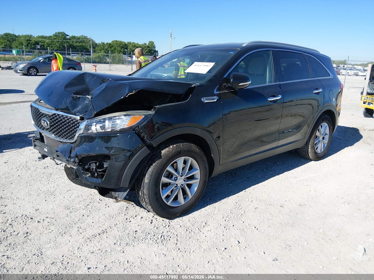 2017 KIA SORENTO 2.4L LX — снимка 2