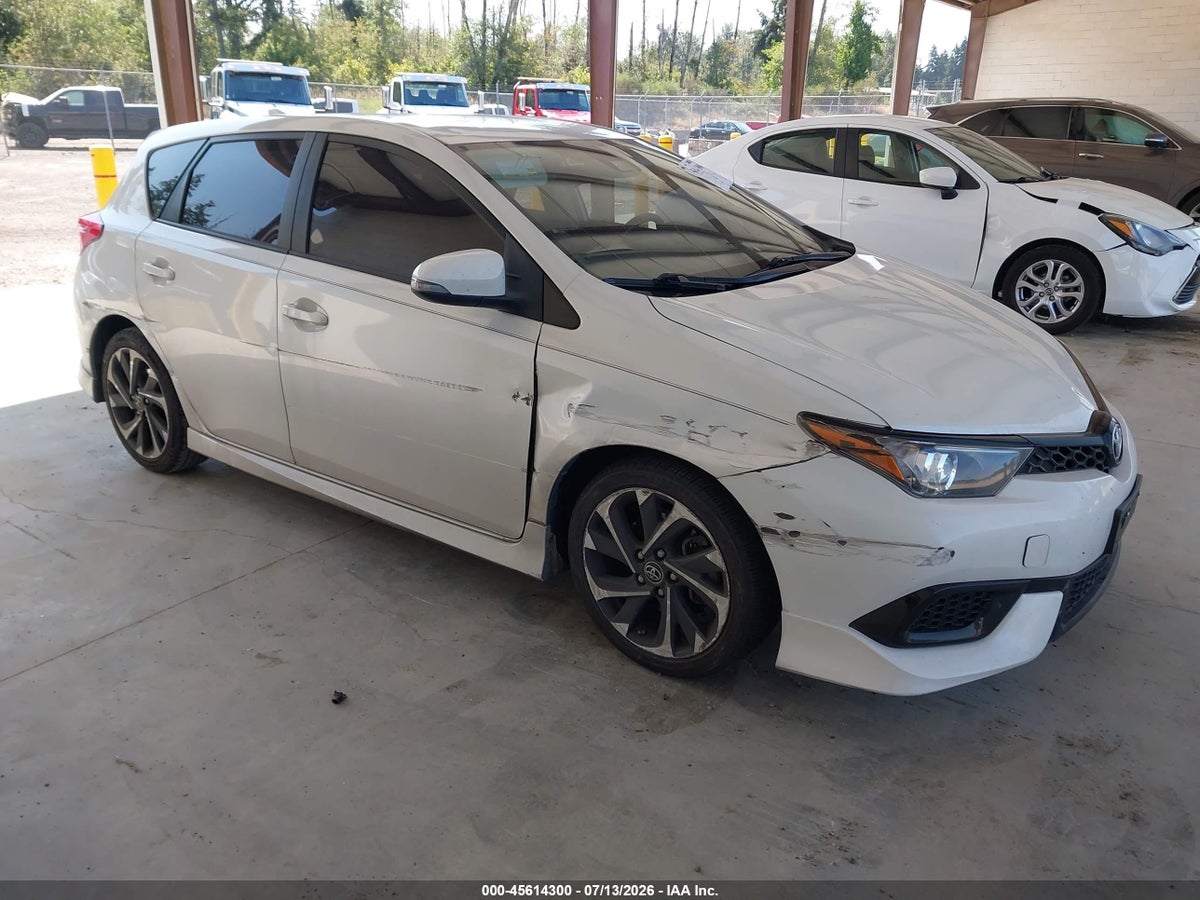 2018 TOYOTA COROLLA IM