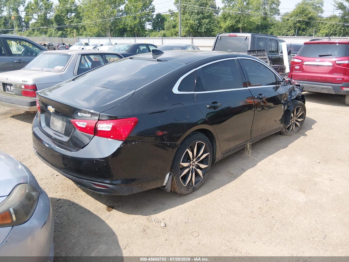 2017 CHEVROLET MALIBU 1LT — снимка 4