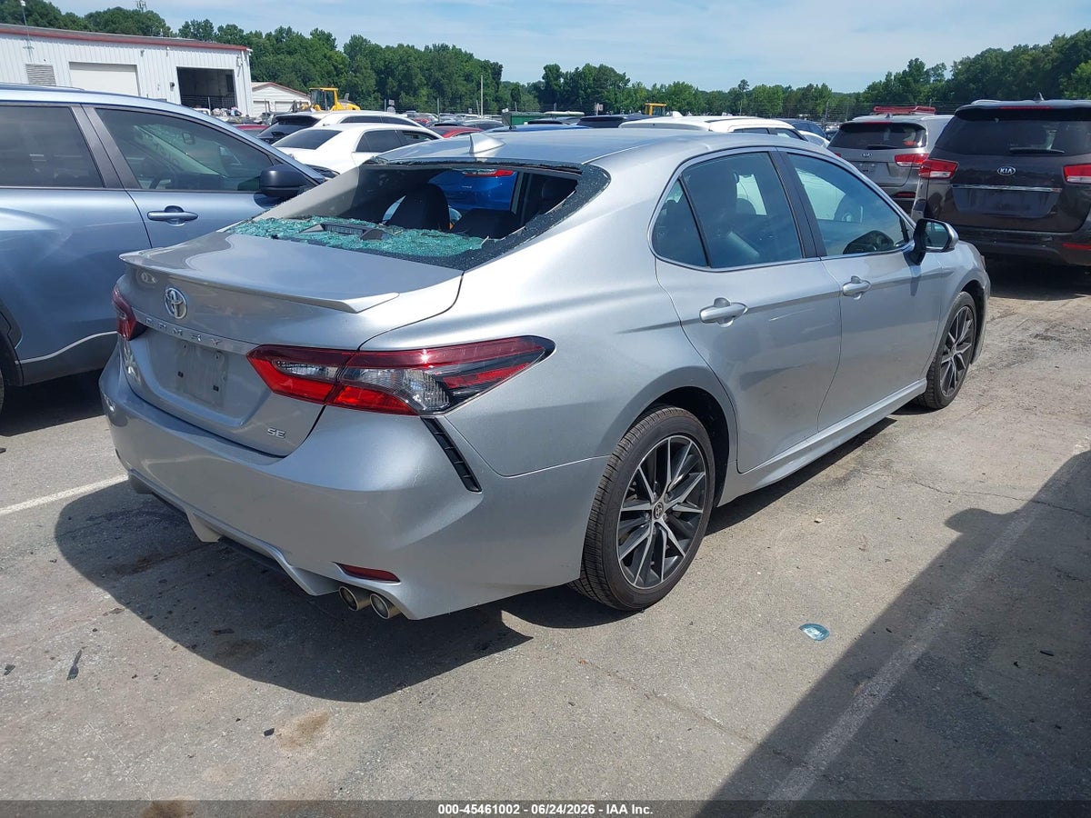 2021 TOYOTA CAMRY SE — снимка 4
