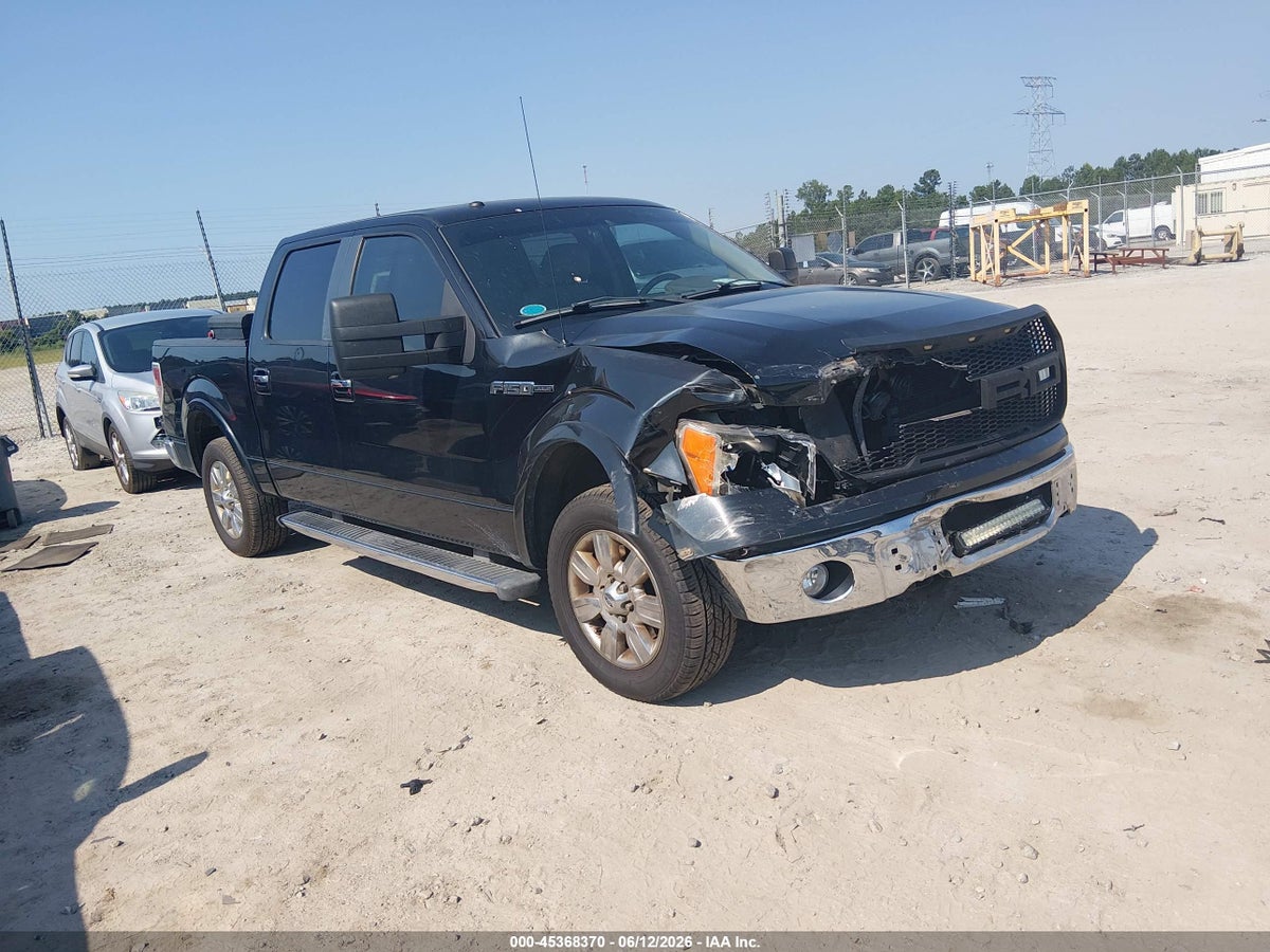 2010 FORD F-150 LARIAT