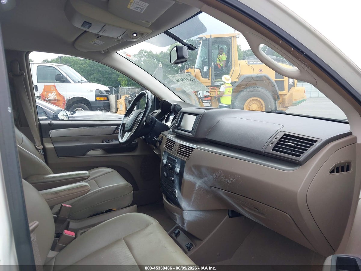 2012 VOLKSWAGEN ROUTAN SE — снимка 5