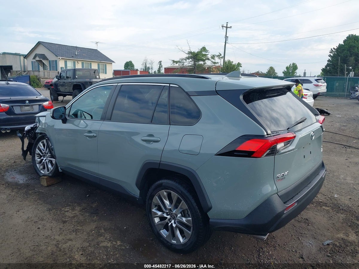 2022 TOYOTA RAV4 XLE PREMIUM — снимка 3