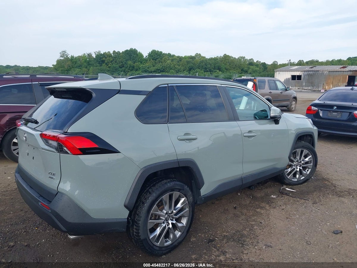 2022 TOYOTA RAV4 XLE PREMIUM — снимка 4