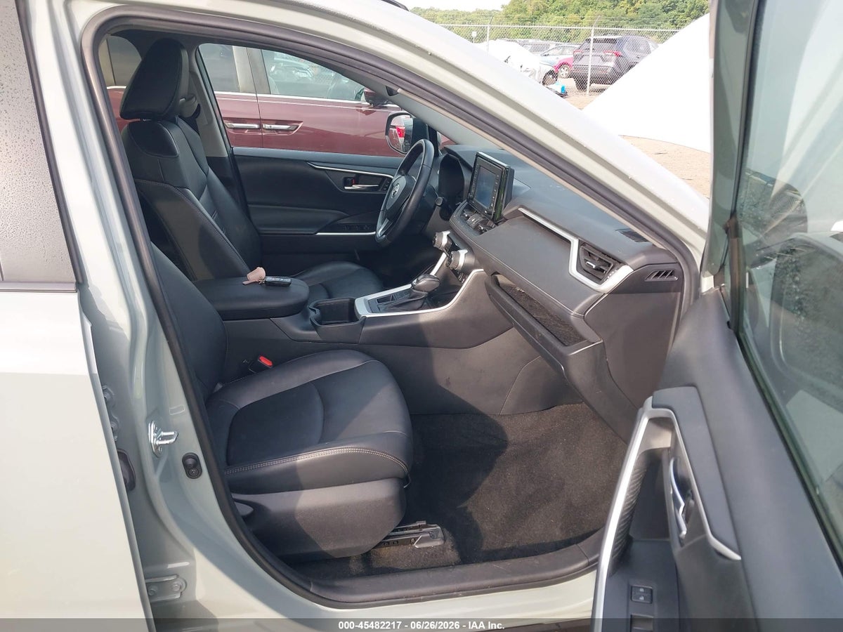 2022 TOYOTA RAV4 XLE PREMIUM — снимка 5