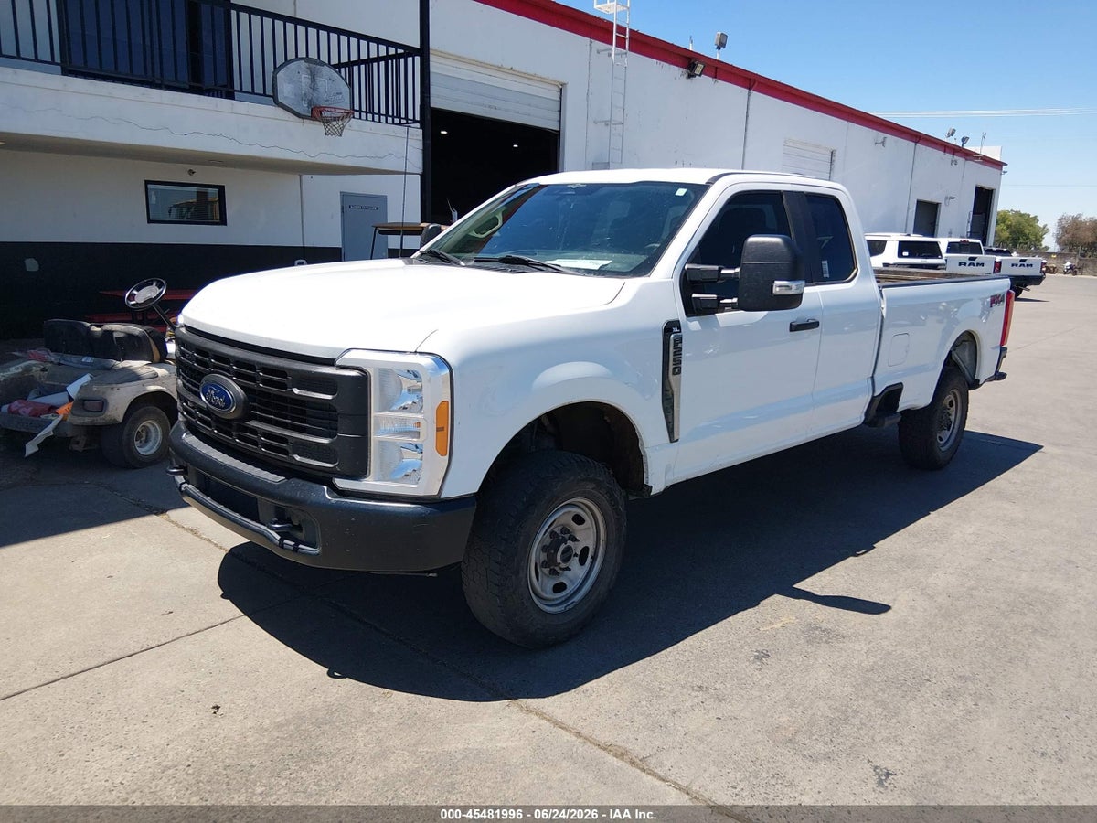 2023 FORD F-250 XL — снимка 2