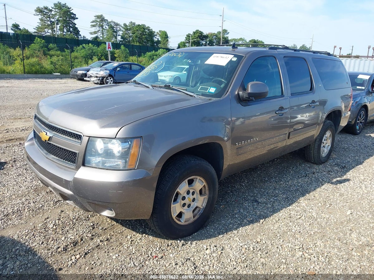 2012 CHEVROLET SUBURBAN 1500 LT — снимка 2