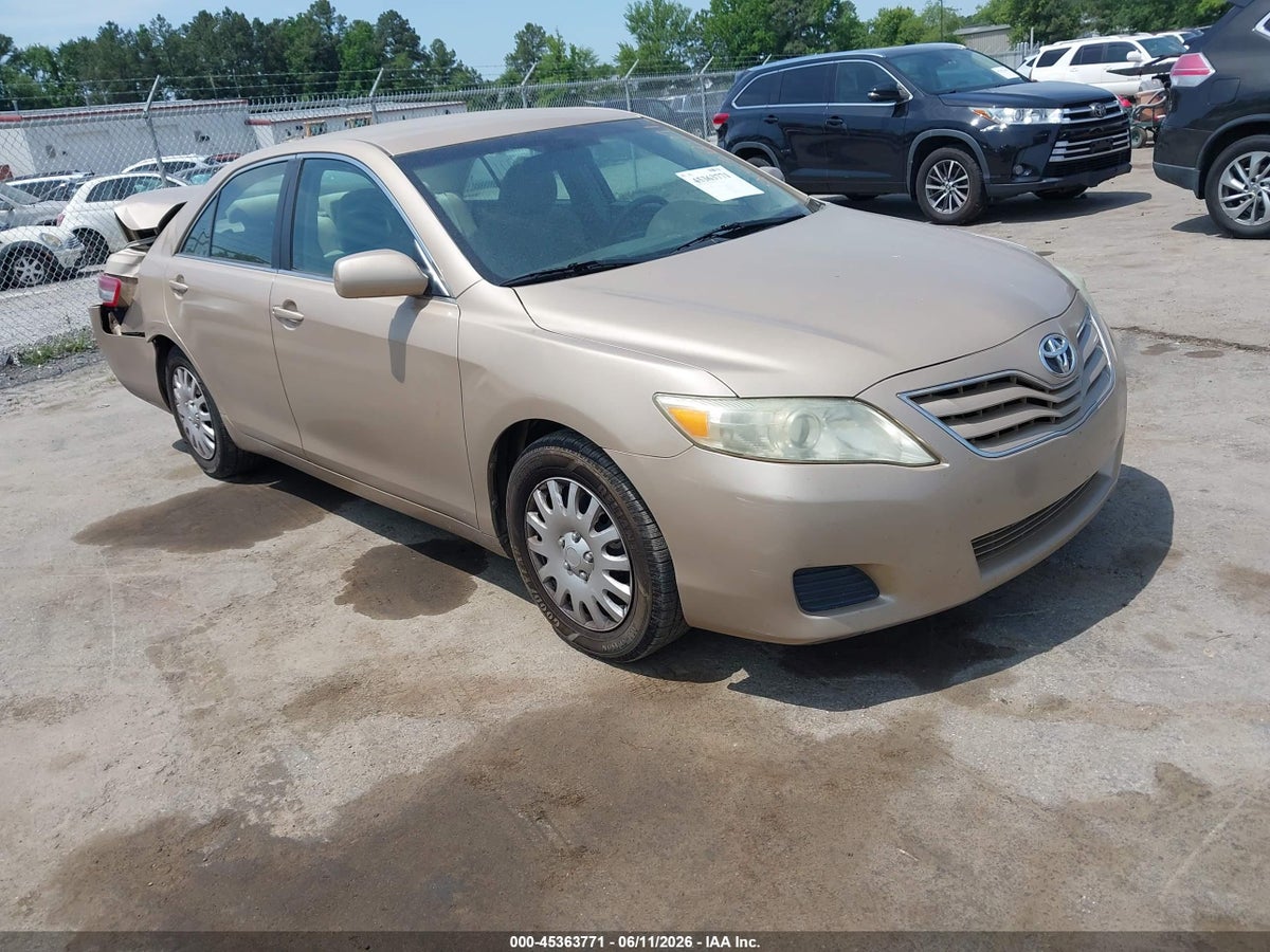 2011 TOYOTA CAMRY