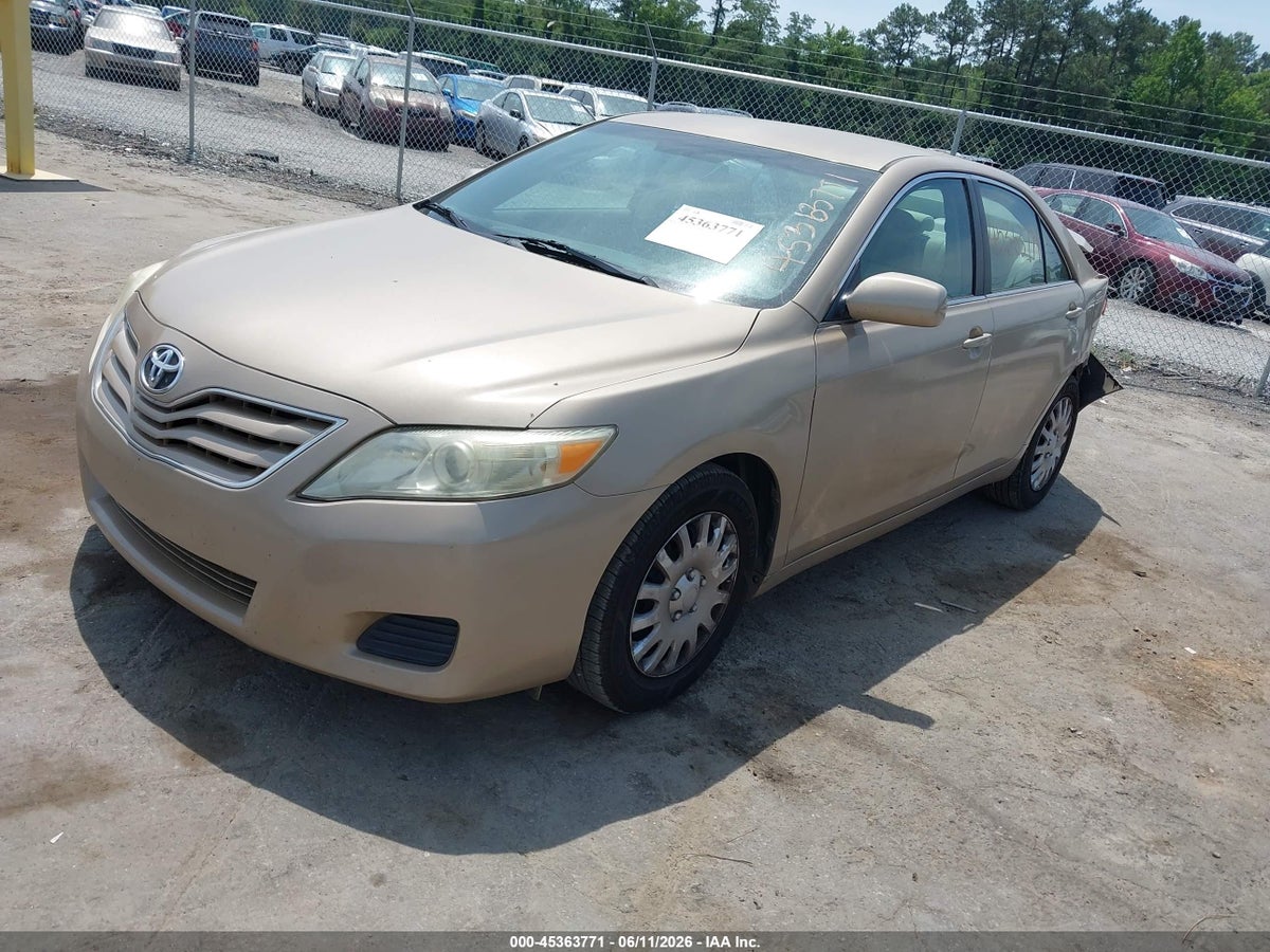 2011 TOYOTA CAMRY — снимка 2