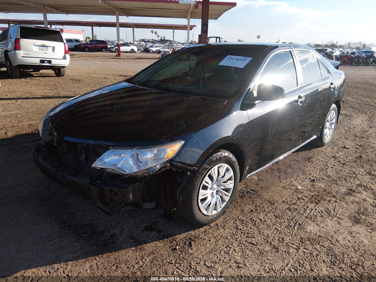 2014 TOYOTA CAMRY LE — снимка 2